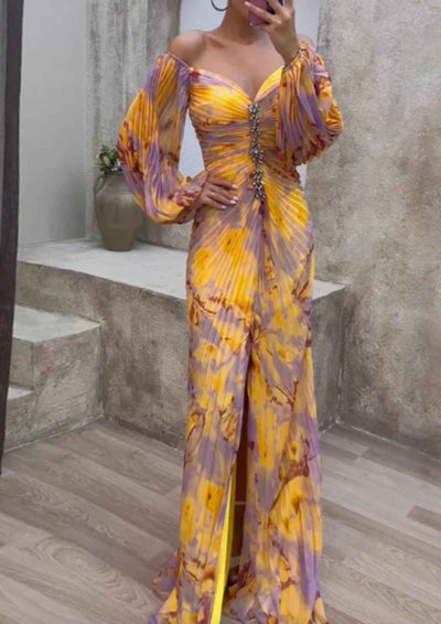 Elegant dress with v-neck