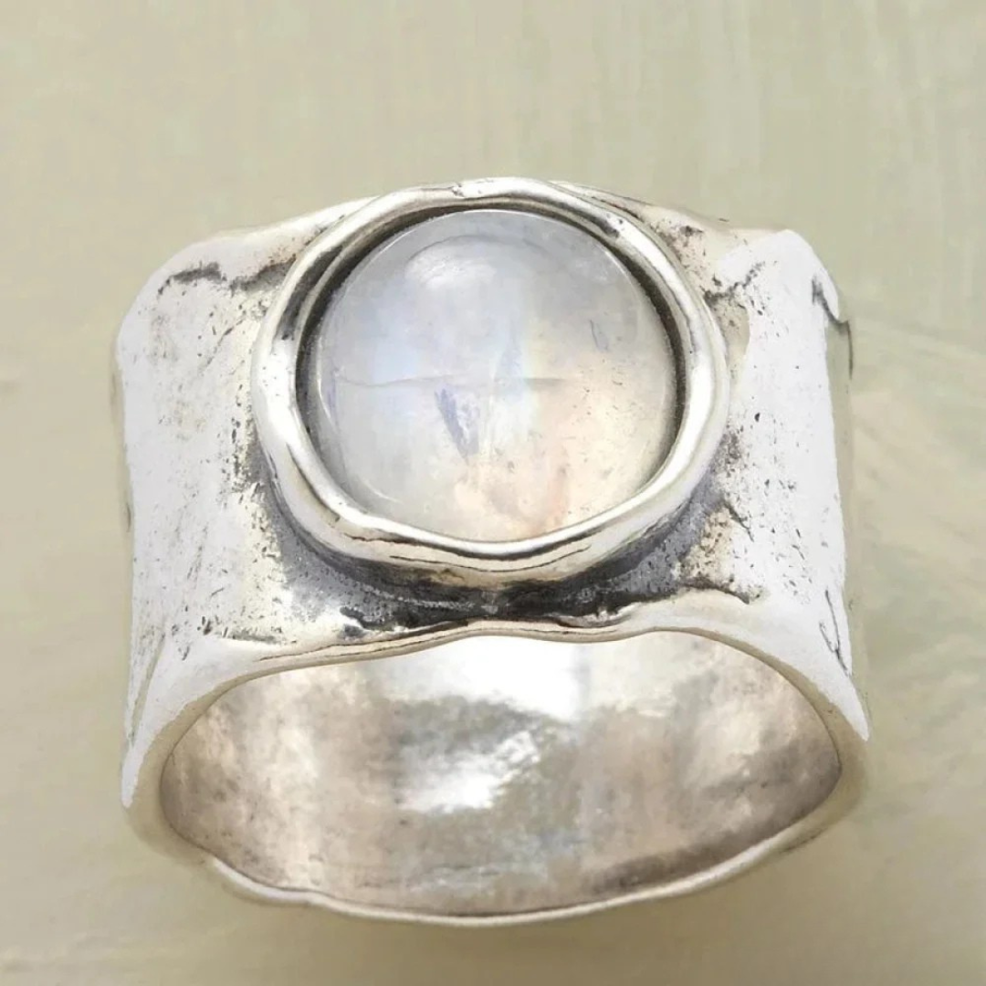 Elowenara™ | Silver Moonstone Ring