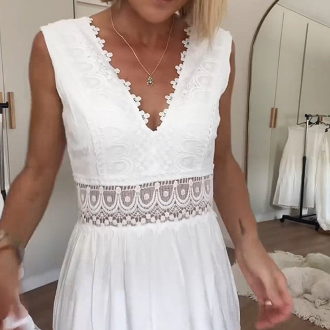 Sien™ | Dress with V-Neck