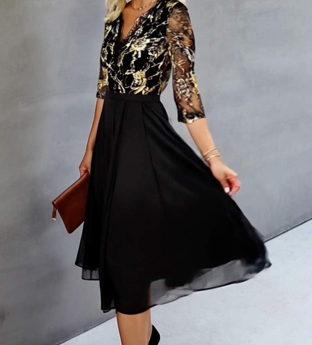 Stylish V-Neck 3/4 Sleeve Midi Dress