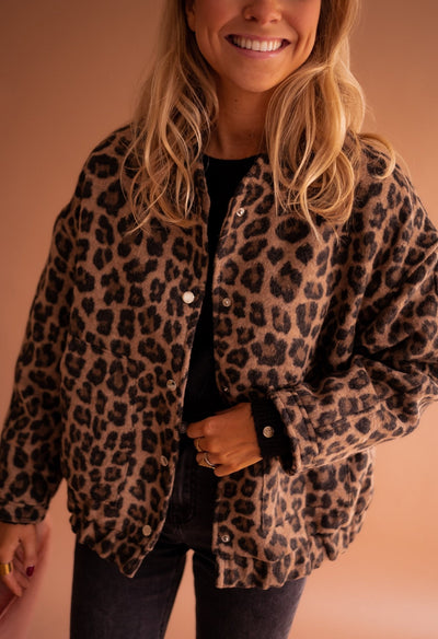 SOFIA | Bold Style Jacket with Leopard Print